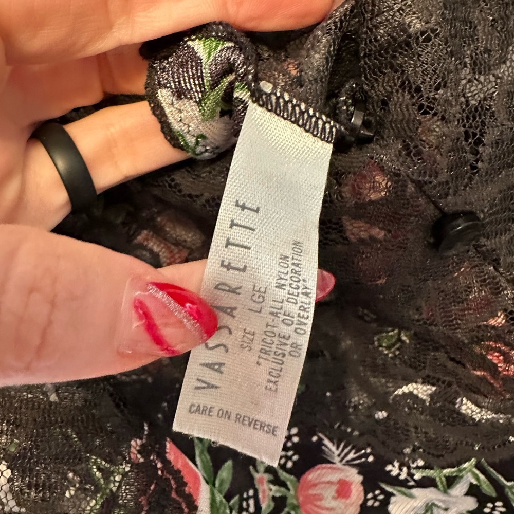 Vintage 90βs/Y2K Era Vassarette Floral & Black Lace Bodysuit Size Large - Picture 4 of 10